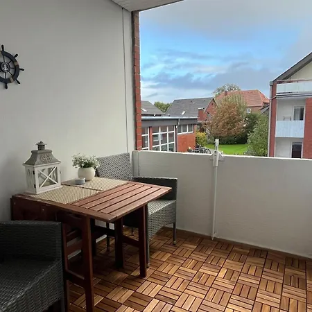 Reede 19 * בוטיאדינגן